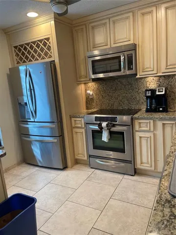 $3,500 | 6260 Sun Boulevard, Unit 1, St. Petersburg, FL 33715