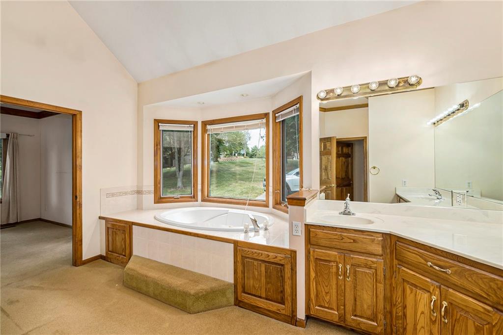 12420 Ridgeview Road Kearney, MO 64060 - Photo 19 of 47