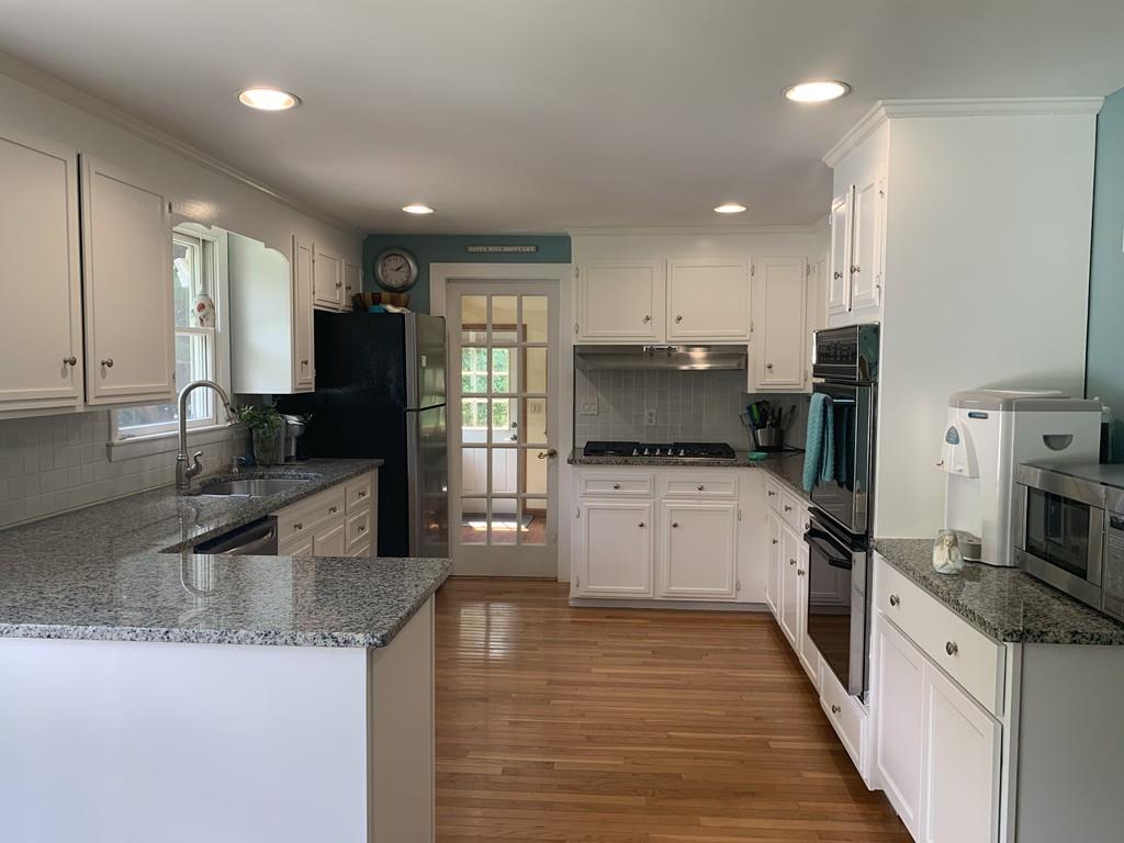 126 Stagecoach Road Holliston, MA 01746 - Photo 3 of 21 Gallery Image 3