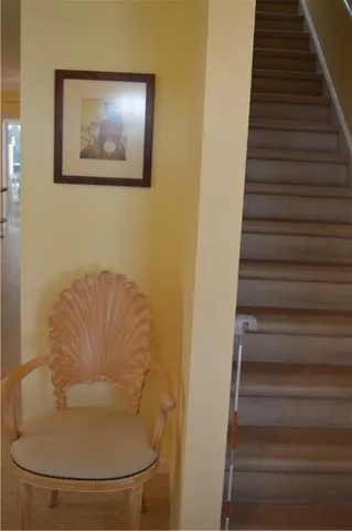 a view of entryway and hall