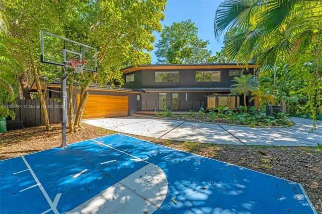 $3,652,500 | 6525 Southwest 133rd Drive, Pinecrest, FL 33156