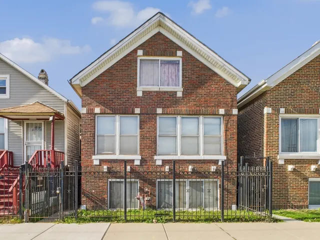 $355,000 | 3612 South Ashland Avenue, Chicago, IL 60609