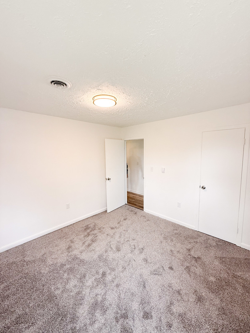 2308 2010 East Watseka, IL 60970 - Photo 26 of 32
