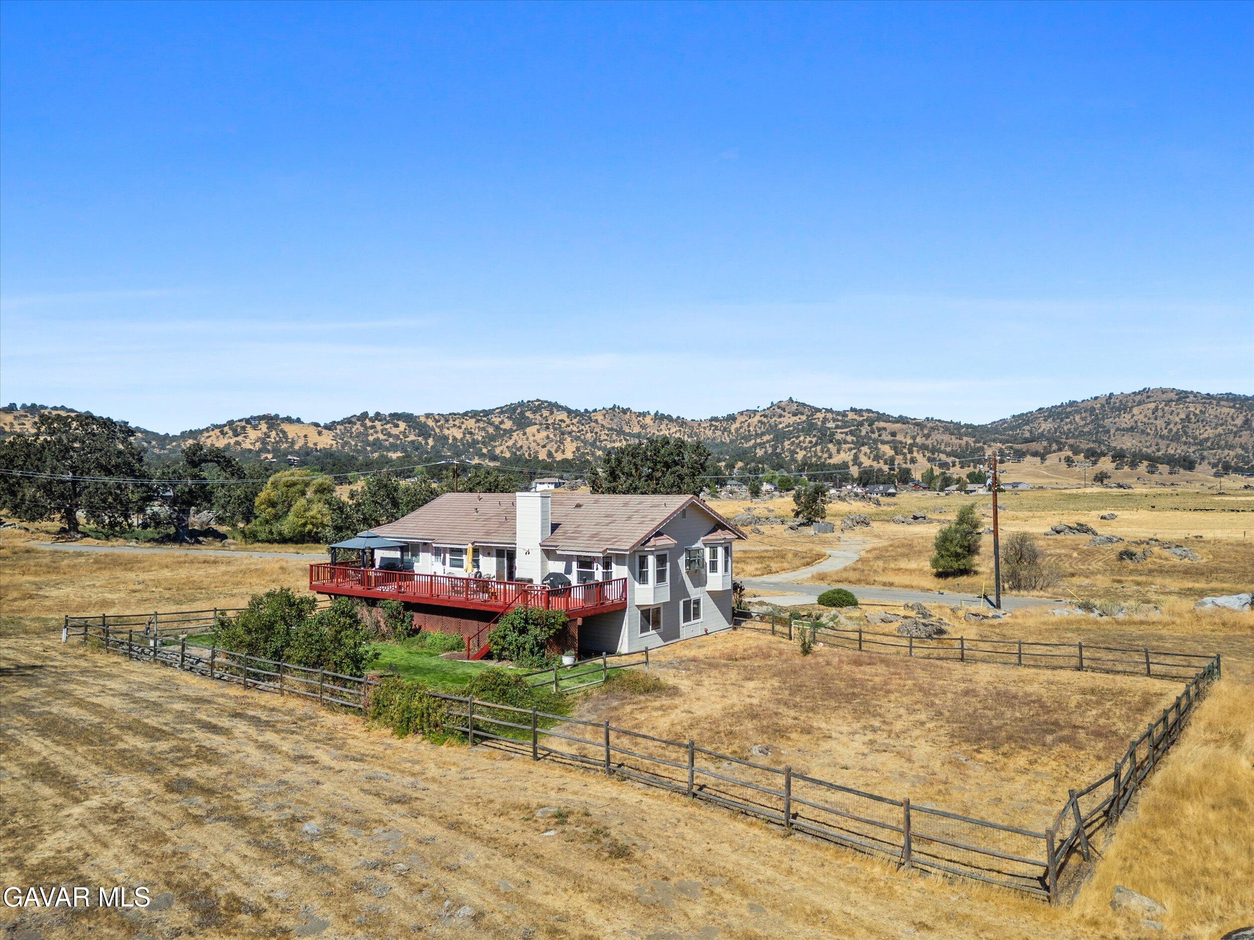 28360 Burning Tree Drive Tehachapi, CA 93561 - Photo 7 of 61 07-Illuminate Photography - 28350 Burnin