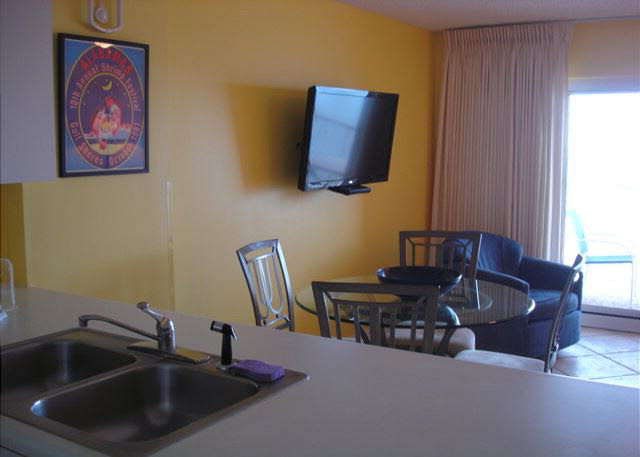 561 East Beach Boulevard, Unit 1003 Gulf Shores, AL 36542 - Photo 3 of 18 Dining Area