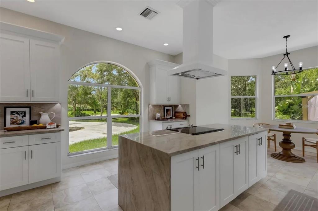 3005 Desoto Road Sarasota, FL 34243 - Photo 17 of 65