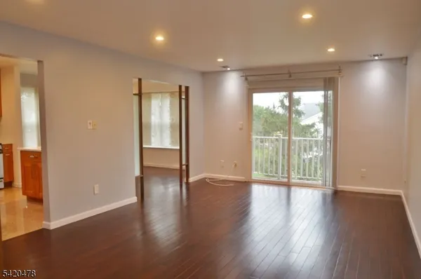 $3,000 | 28 Joseph Drive, East Hanover, NJ 07936