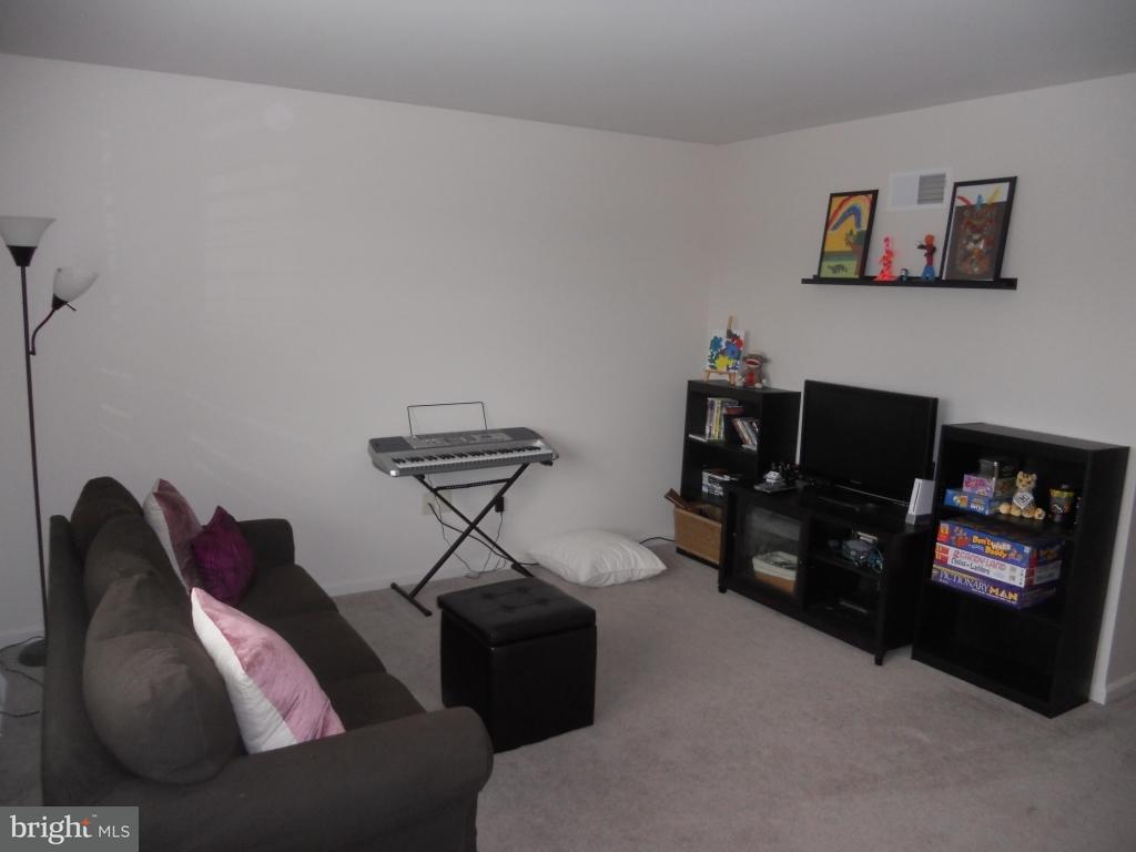 1310 West Ridge Road Elizabethtown, PA 17022 - Photo 13 of 27 Gallery Image 13