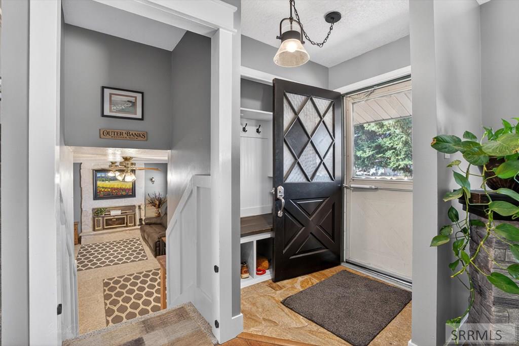 535 Sunbeam Road American Falls, ID 83211 - Photo 4 of 47