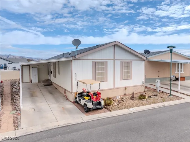 $220,000 | 221 Montecito Drive, Pahrump, NV 89048