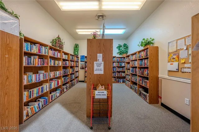 $220,000 | 221 Montecito Drive, Pahrump, NV 89048