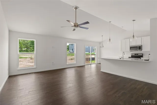 $390,532 | 1047 Red Fox Drive, Eureka, MO 63025