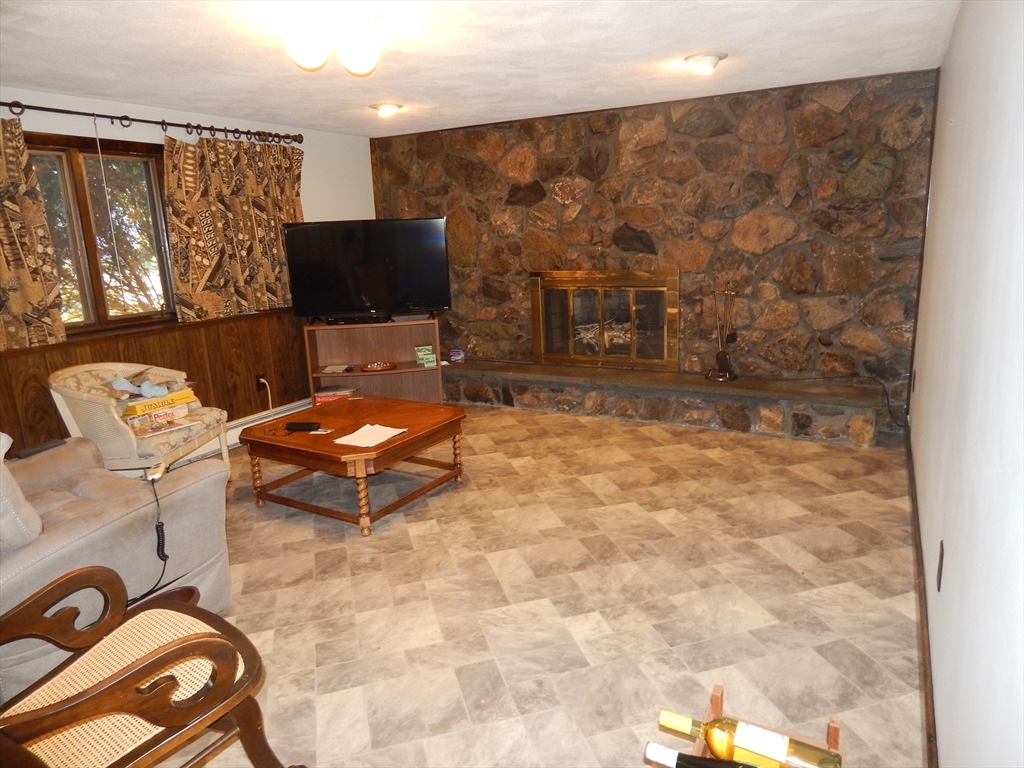 27 Sunset Road Stoneham, MA 02180 - Photo 14 of 14