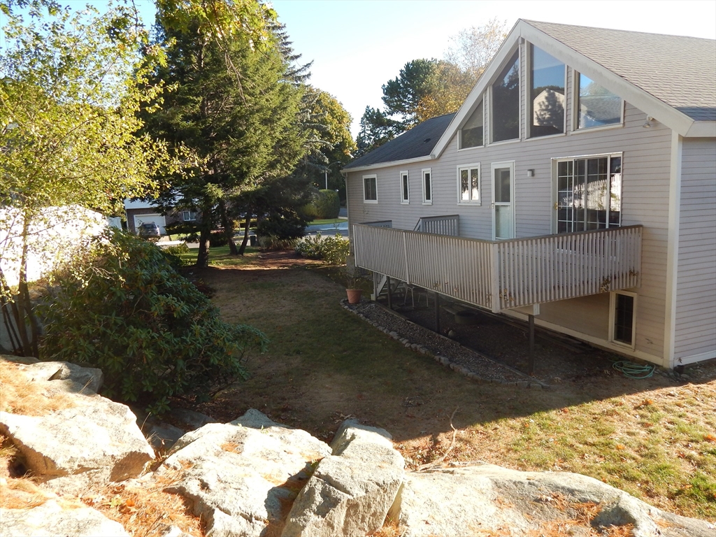 27 Sunset Road Stoneham, MA 02180 - Photo 5 of 14