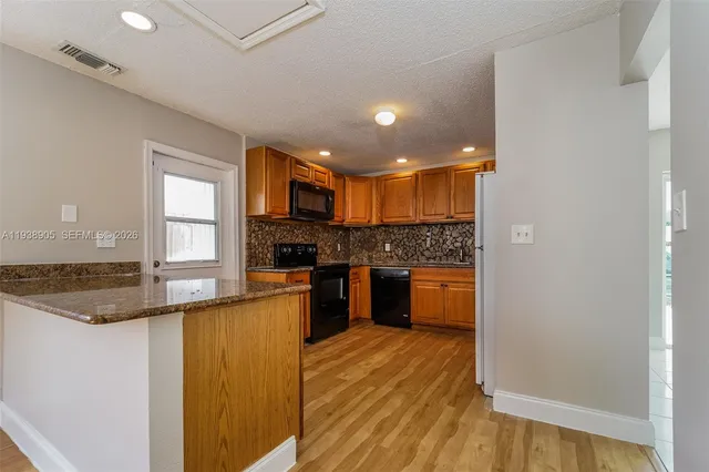 $2,620 | 7872 Southwest 4th Place, North Lauderdale, FL 33068