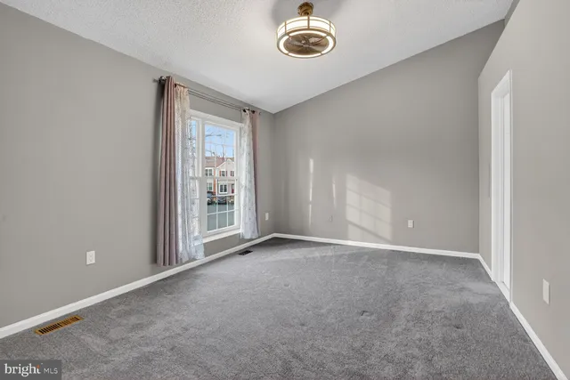 $619,998 | 12105 Wedgeway Place, Fairfax, VA 22033