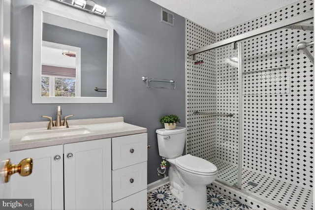 $619,998 | 12105 Wedgeway Place, Fairfax, VA 22033