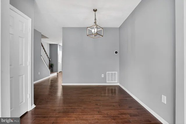 a view of an outdoor space