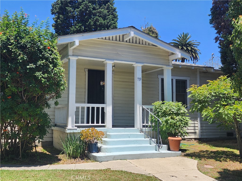 719 North Loma Vista Dr  