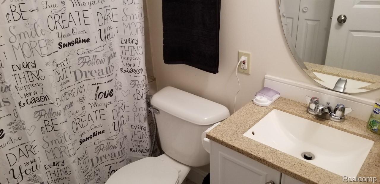 16304 East 10 Mile Road Eastpointe, MI 48021 - Photo 27 of 33 Bathroom.jpg