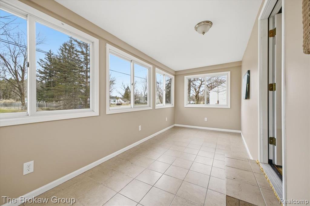 4340 North Webster Road Flushing, MI 48433 - Photo 20 of 47