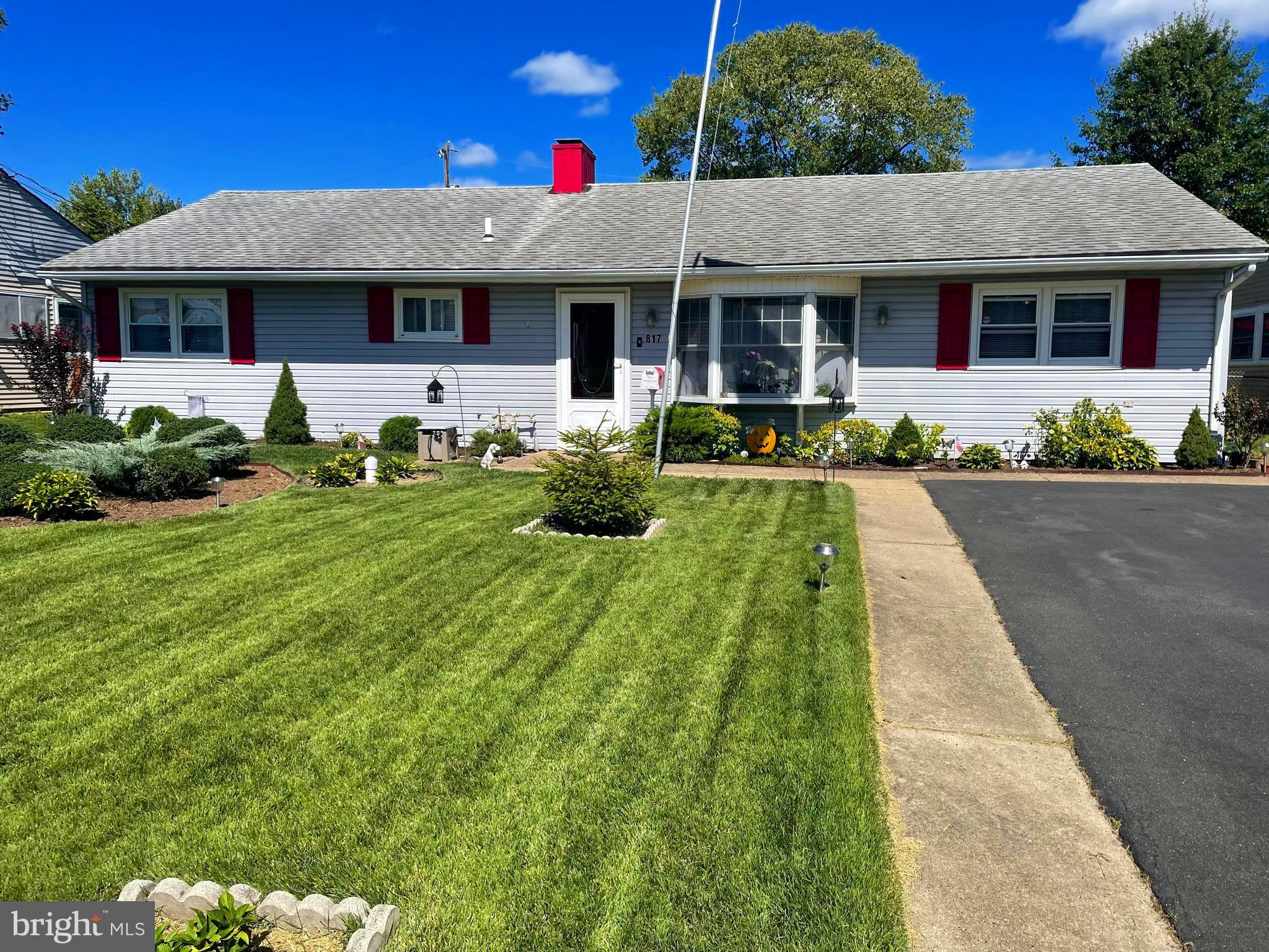 817 Chesterton Road Fairless Hills, PA 19030 - Photo 2 of 26 Gallery Image 2