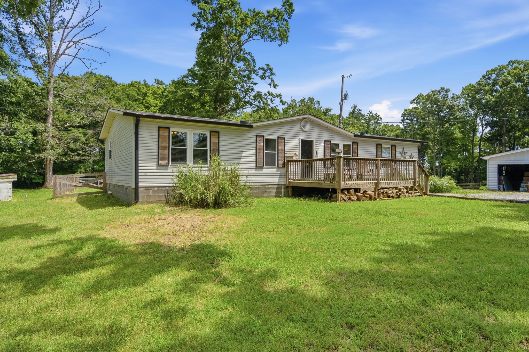 1230 Poplar Ridge Road Chapmansboro, TN 37035 - Photo 2 of 29 Gallery Image 2