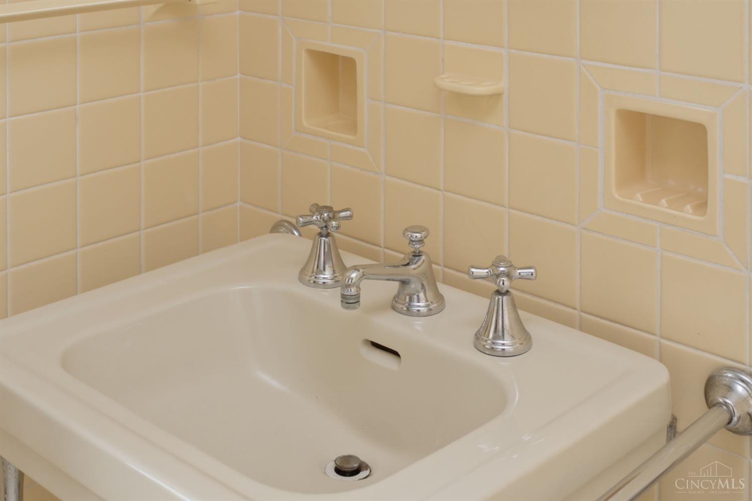 7803 Ayers Road Cincinnati, OH 45255 - Photo 78 of 99