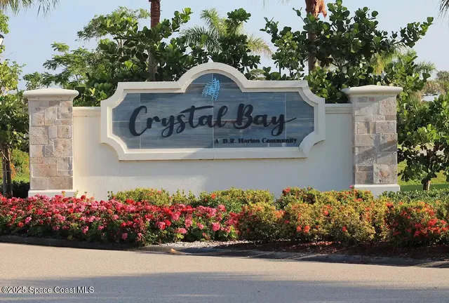 a view of a front of a house