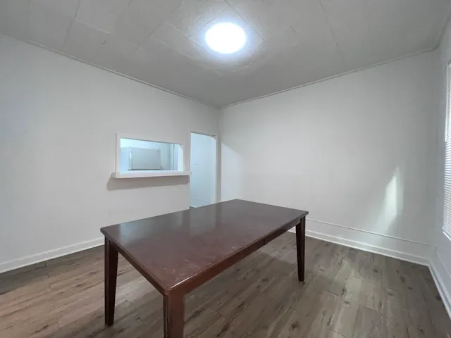 $1,000 | 8919 South Muskegon Avenue, Unit 2F, Chicago, IL 60617