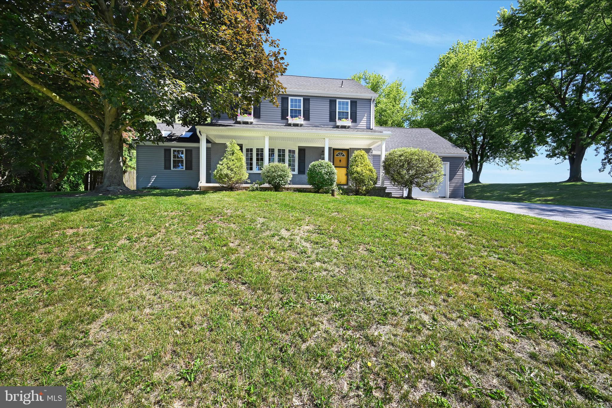 44 Ridgeview Drive Quarryville, PA 17566 - Photo 3 of 43 Exterior Front