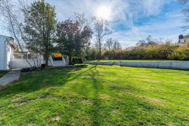 $750,000 | 523 Manchester Road, Yorktown Heights, NY 10598