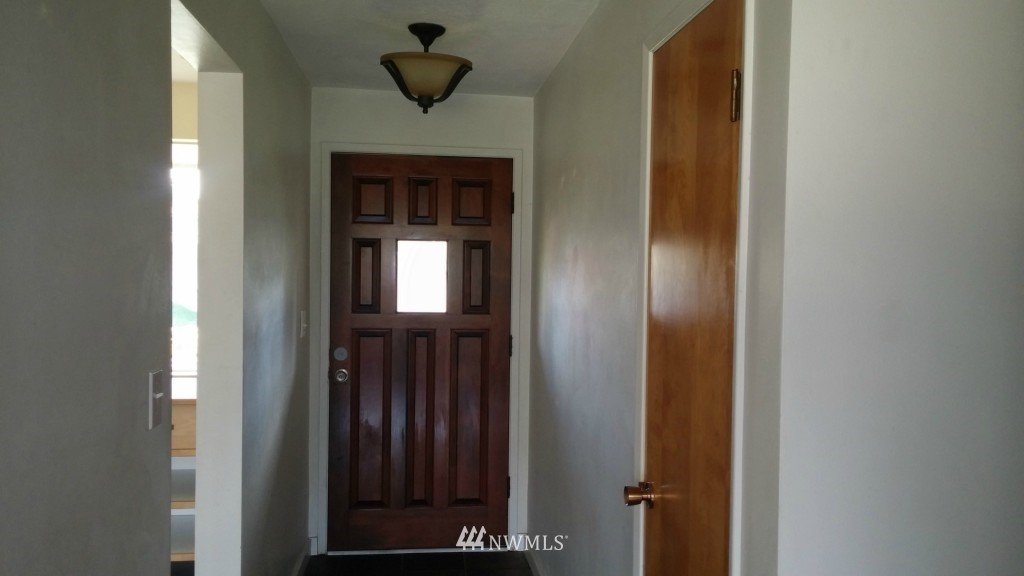 1817 Chilton Road Aberdeen, WA 98520 - Photo 5 of 24 Gallery Image 5