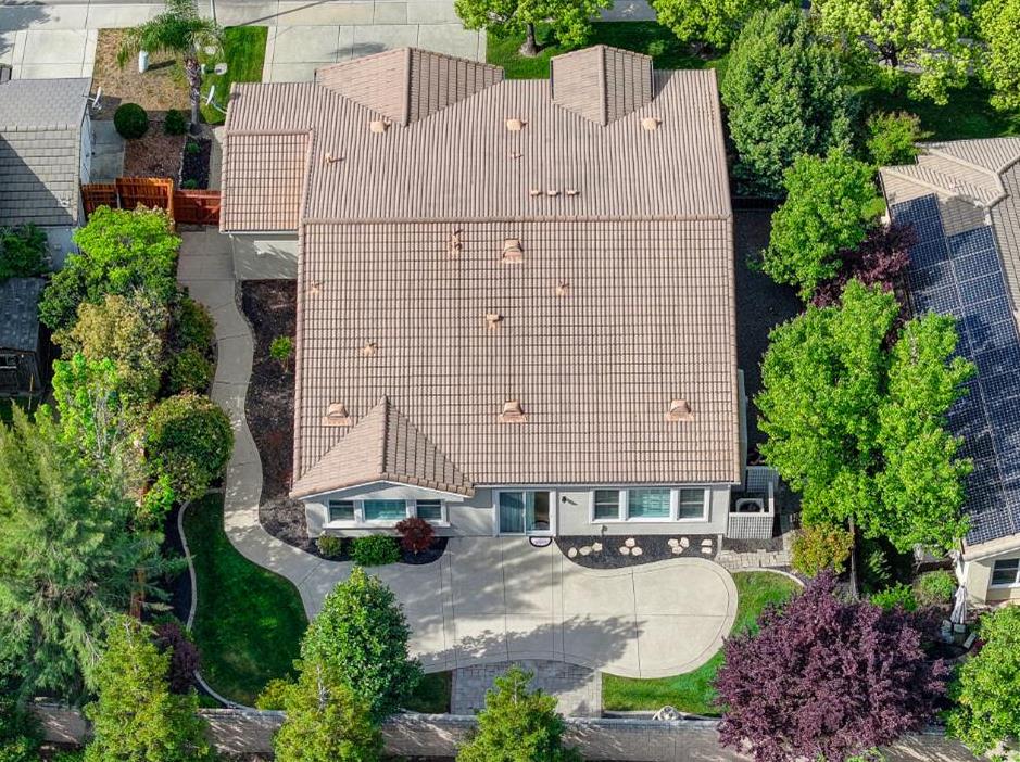 5966 Tanus Circle Rocklin, CA 95677 - Photo 36 of 38 a aerial view of a house with yard and plants