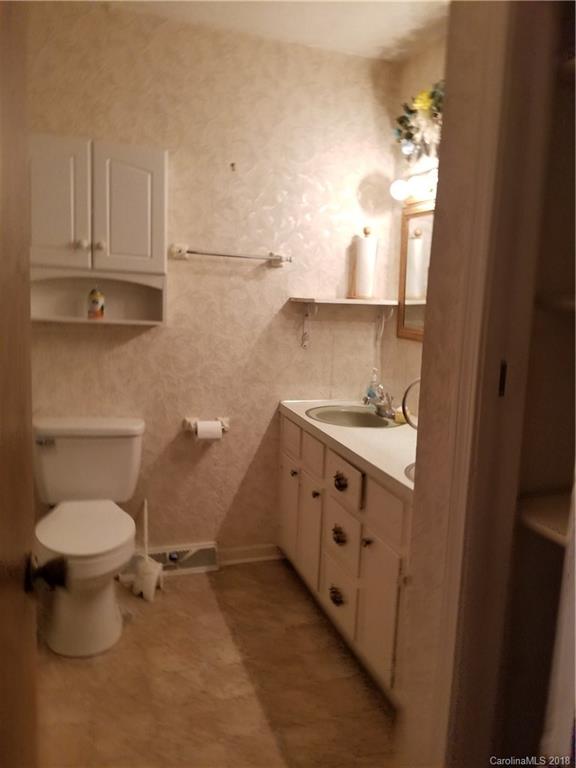 1056 White Plains Road Hiddenite, NC 28636 - Photo 29 of 33 Gallery Image 29