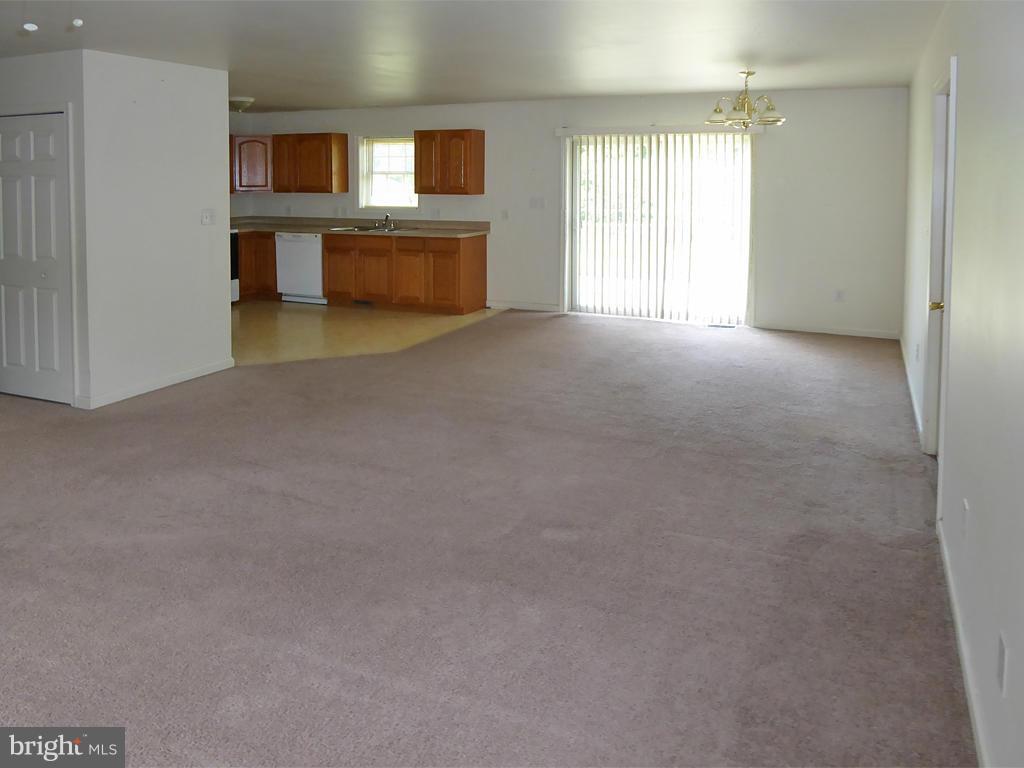 431 Creek Road Front Royal, VA 22630 - Photo 16 of 30 Living Room