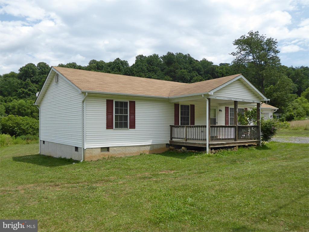 431 Creek Road Front Royal, VA 22630 - Photo 3 of 30 Exterior (Front)