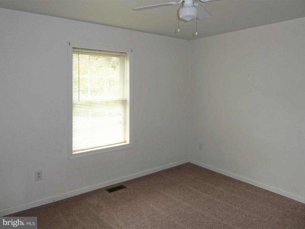 431 Creek Road Front Royal, VA 22630 - Photo 24 of 30 Bedroom