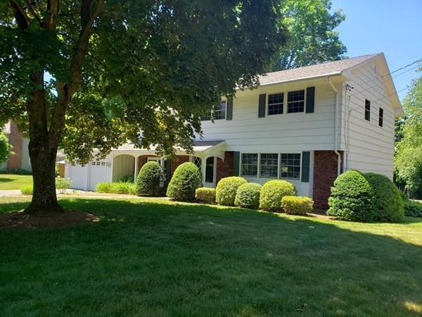 55 Park Road Chelmsford, MA 01824 - Photo 2 of 35 Gallery Image 2