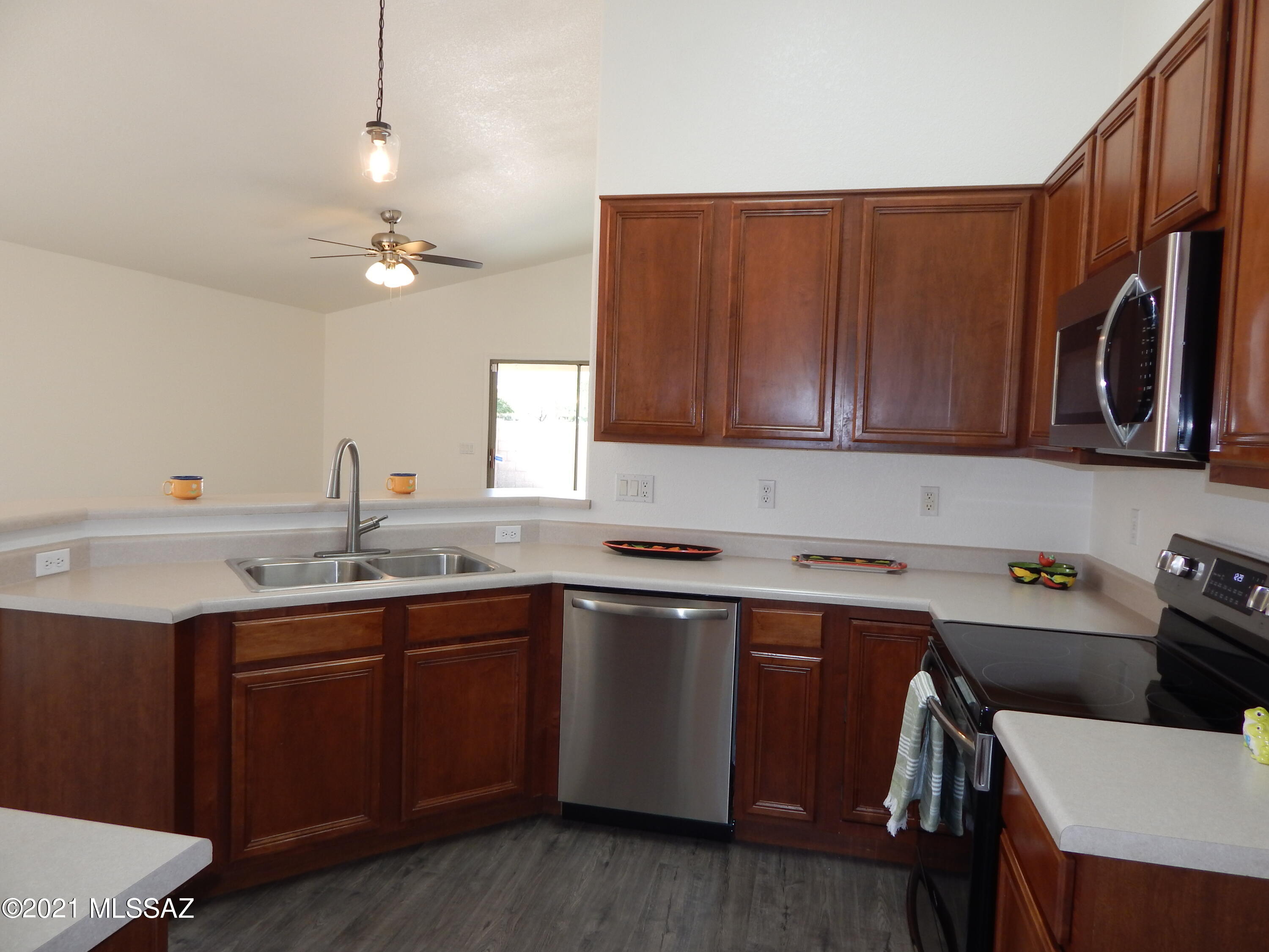 2340 West Golden Hills Road Tucson, AZ 85745 - Photo 34 of 45