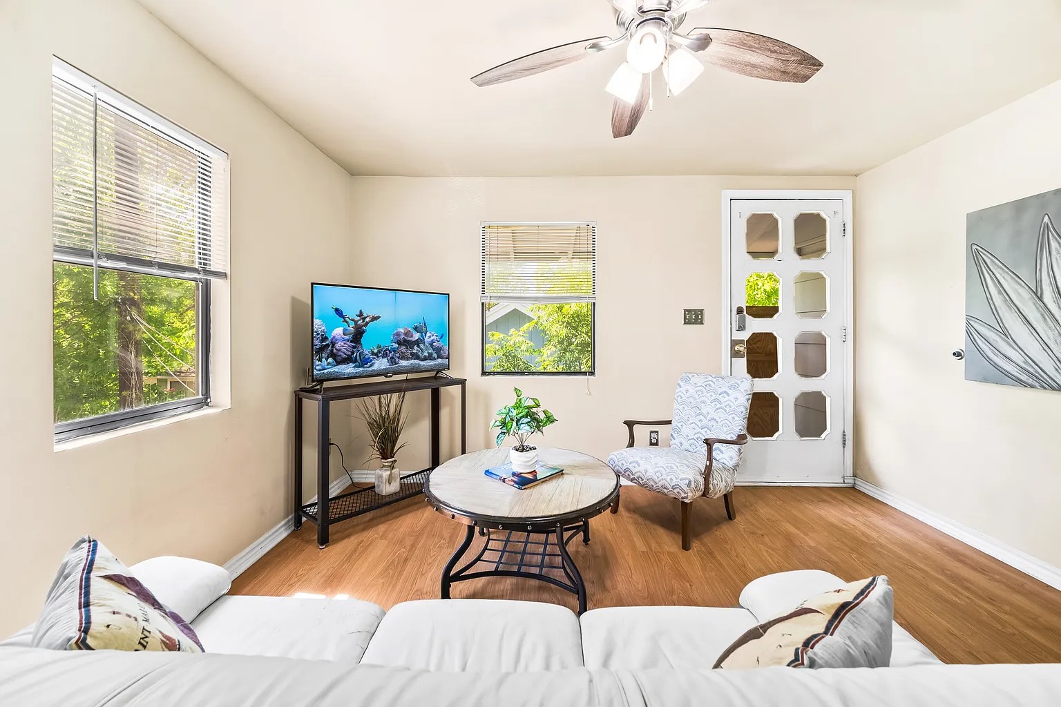 4812 Avenue G, Unit B Austin, TX 78751 - Photo 3 of 13 a living room with furniture and a large window