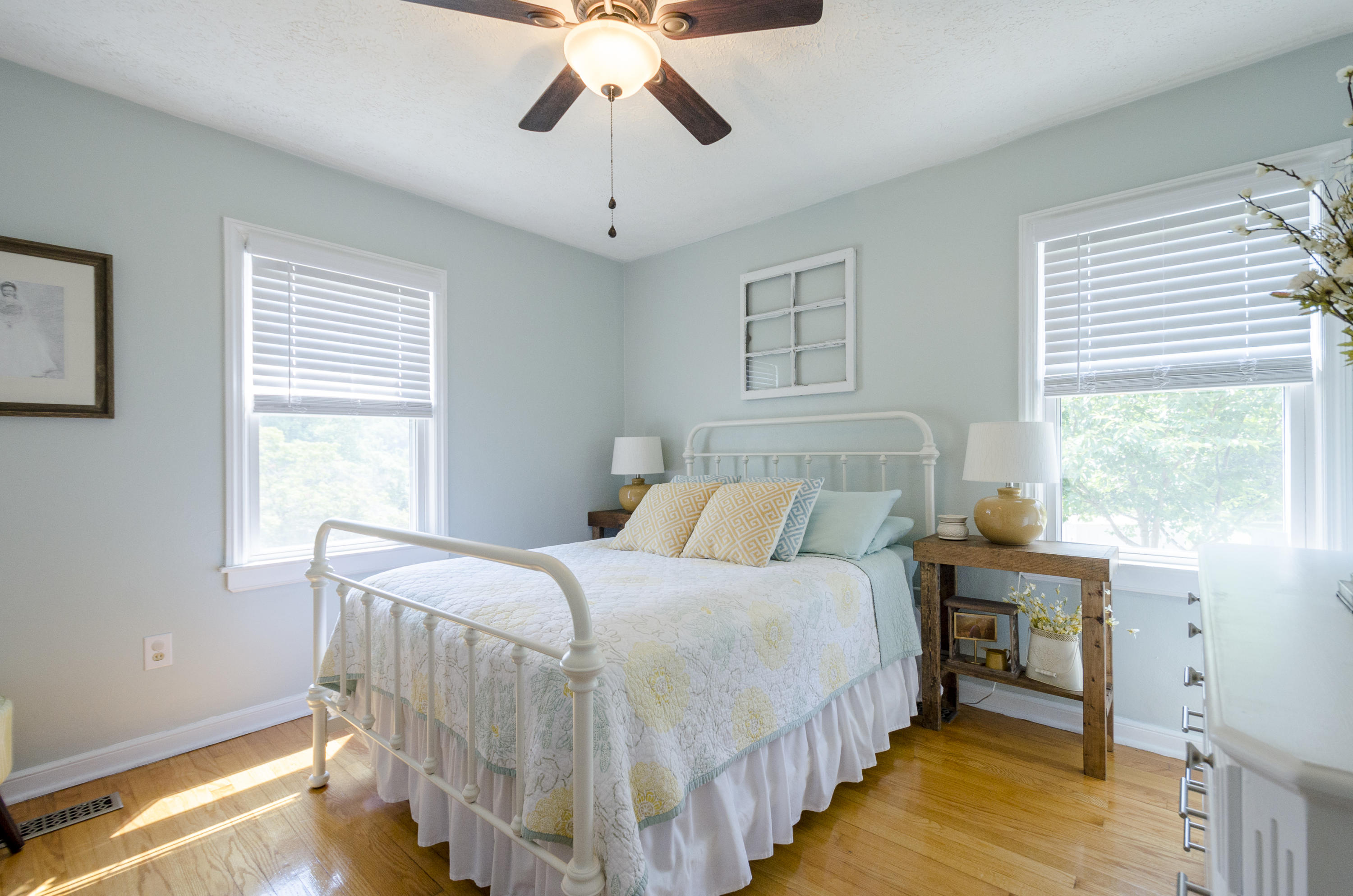 1527 Wilson Road Northwest Roanoke, VA 24017 - Photo 16 of 37 Bedroom 1