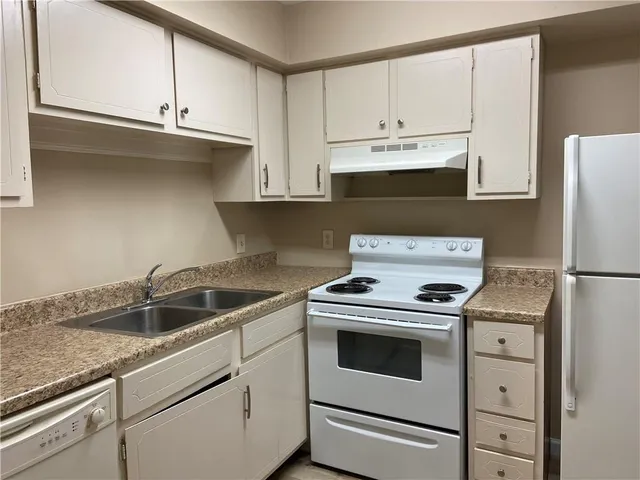 $1,060 | Undisclosed Address, Slidell, LA 70458