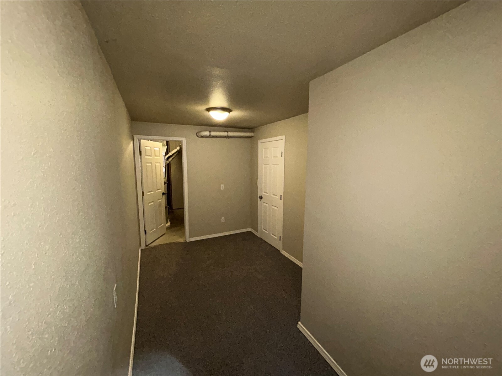 6605 South 127th Place Seattle, WA 98178 - Photo 30 of 38 a view of hallway