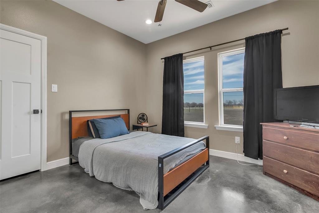 2415 Bucksnort Road Van Alstyne, TX 75495 - Photo 24 of 39