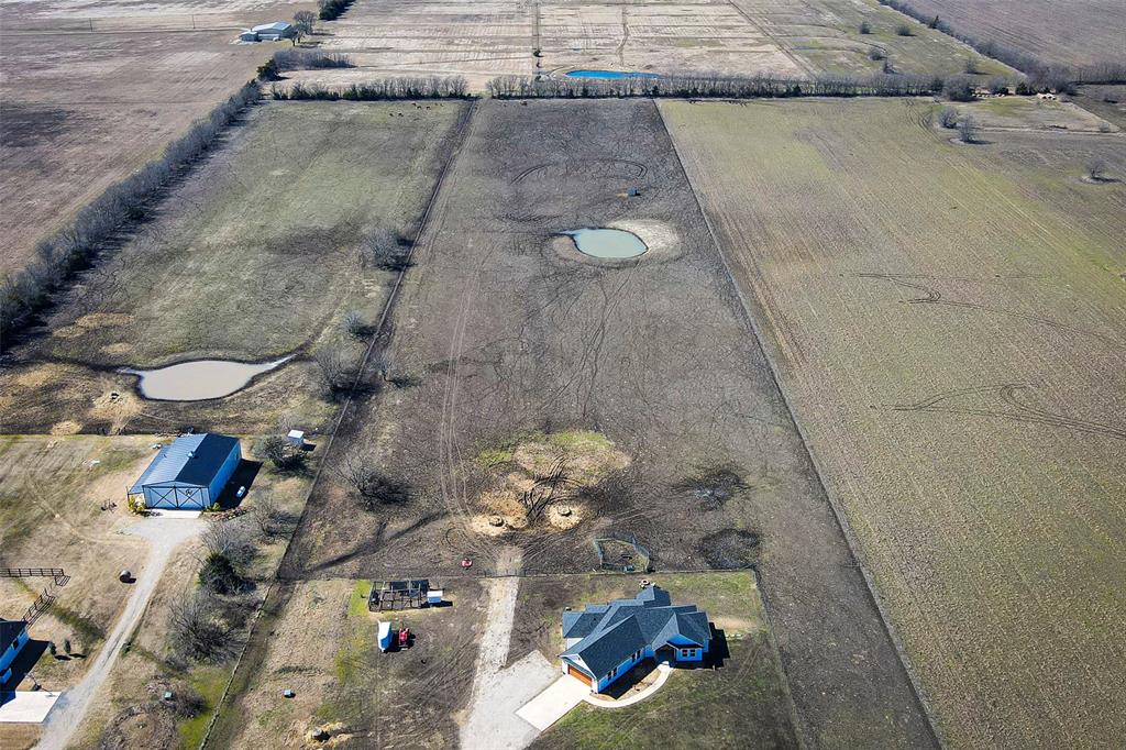 2415 Bucksnort Road Van Alstyne, TX 75495 - Photo 6 of 39