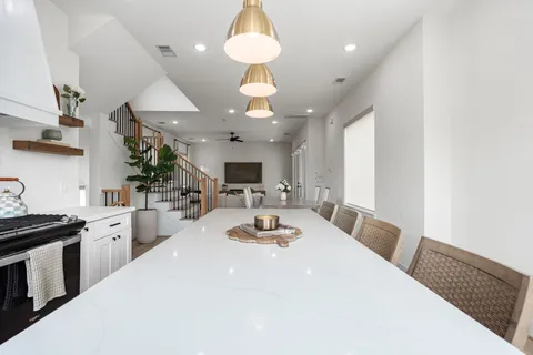 $555,000 | 1207 East 24th Street, Unit A, Houston, TX 77009