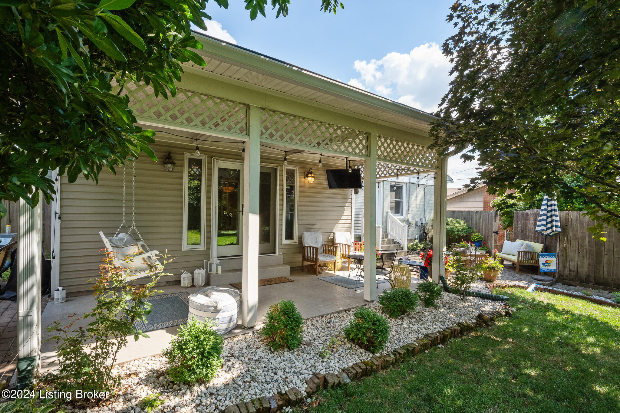 602 Indian Ridge Road Louisville, KY 40207 - Photo 34 of 38 602 Indian Ridge Rd-36
