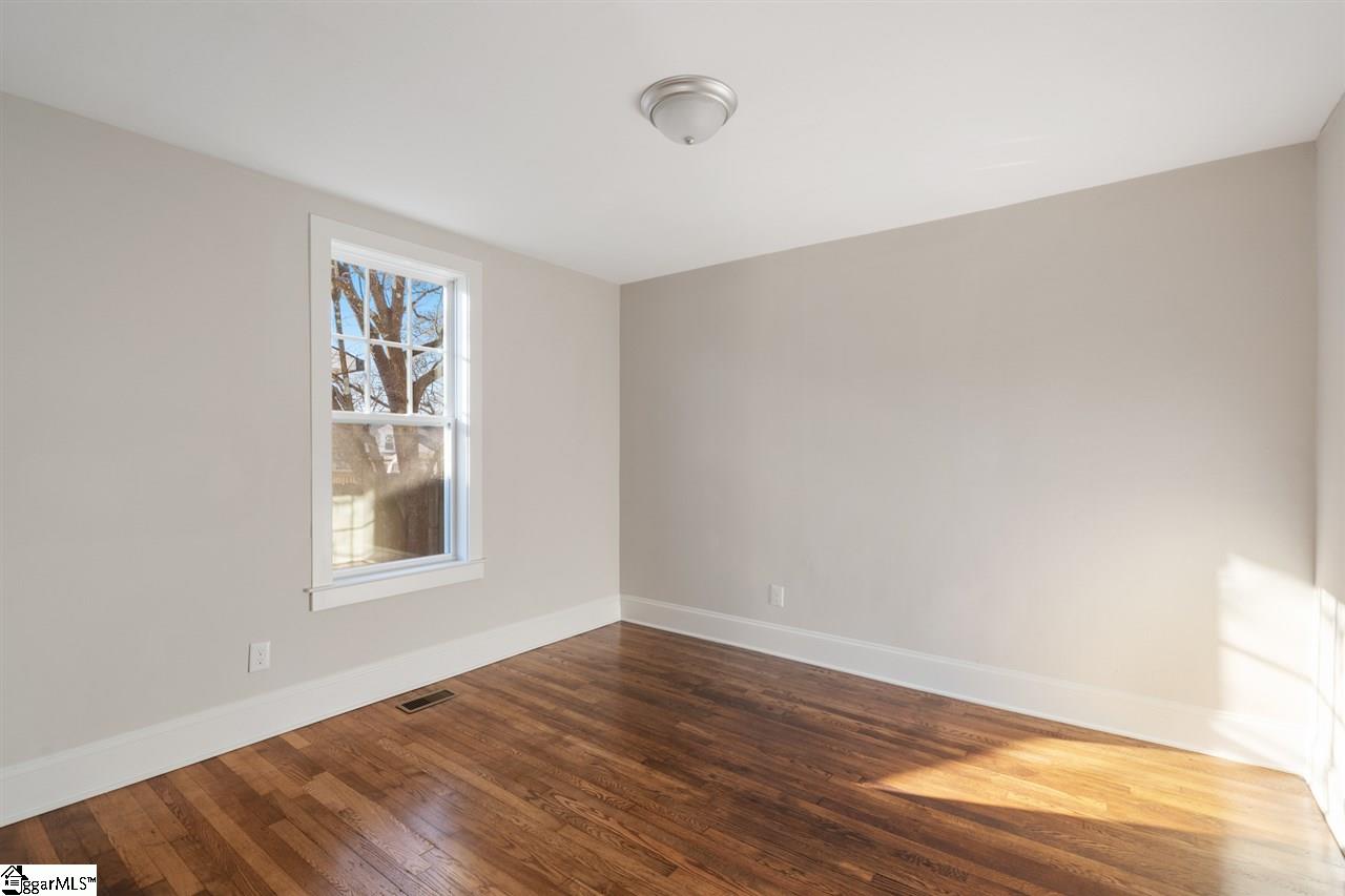 24 Brunson Street Greenville, SC 29607 - Photo 15 of 22
