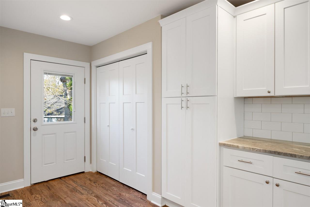 24 Brunson Street Greenville, SC 29607 - Photo 10 of 22